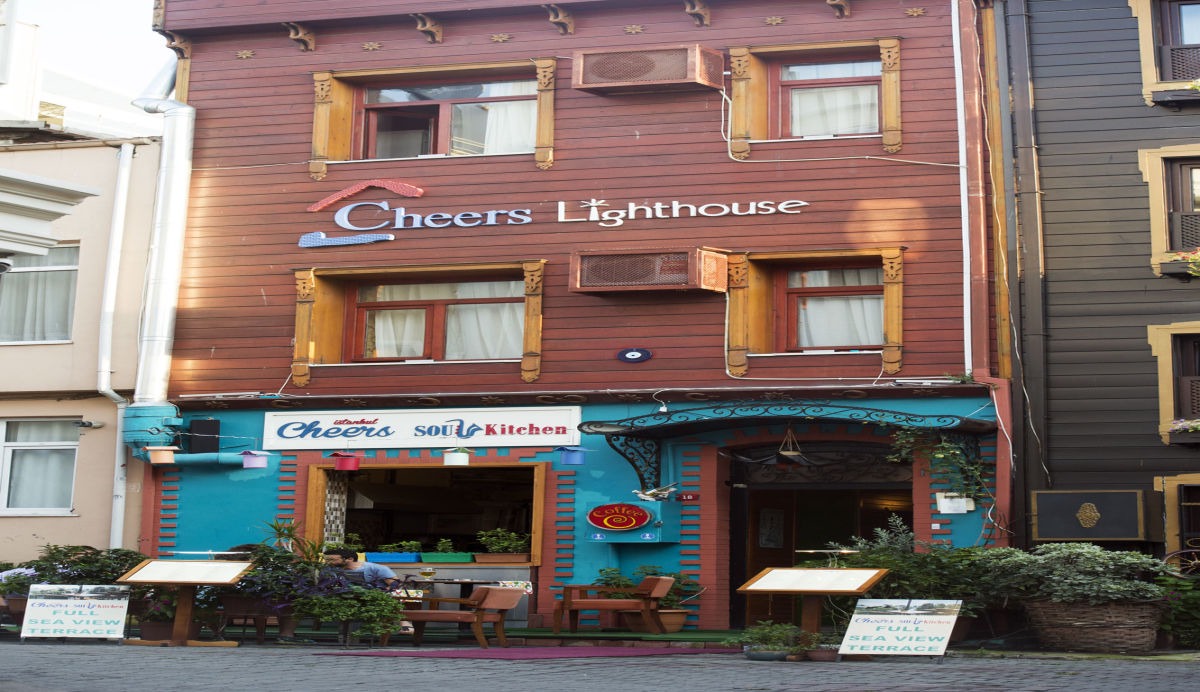 Sultanahmet Hotel | Cheers Lighthouse