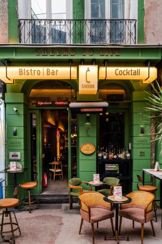 Karakoy Hotel | Cheers Porthouse