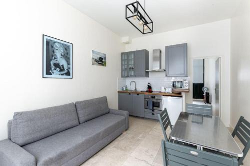 11th Arrondissement Apartment | Chemin Vert/Voltaire : Charming Apartment 4P