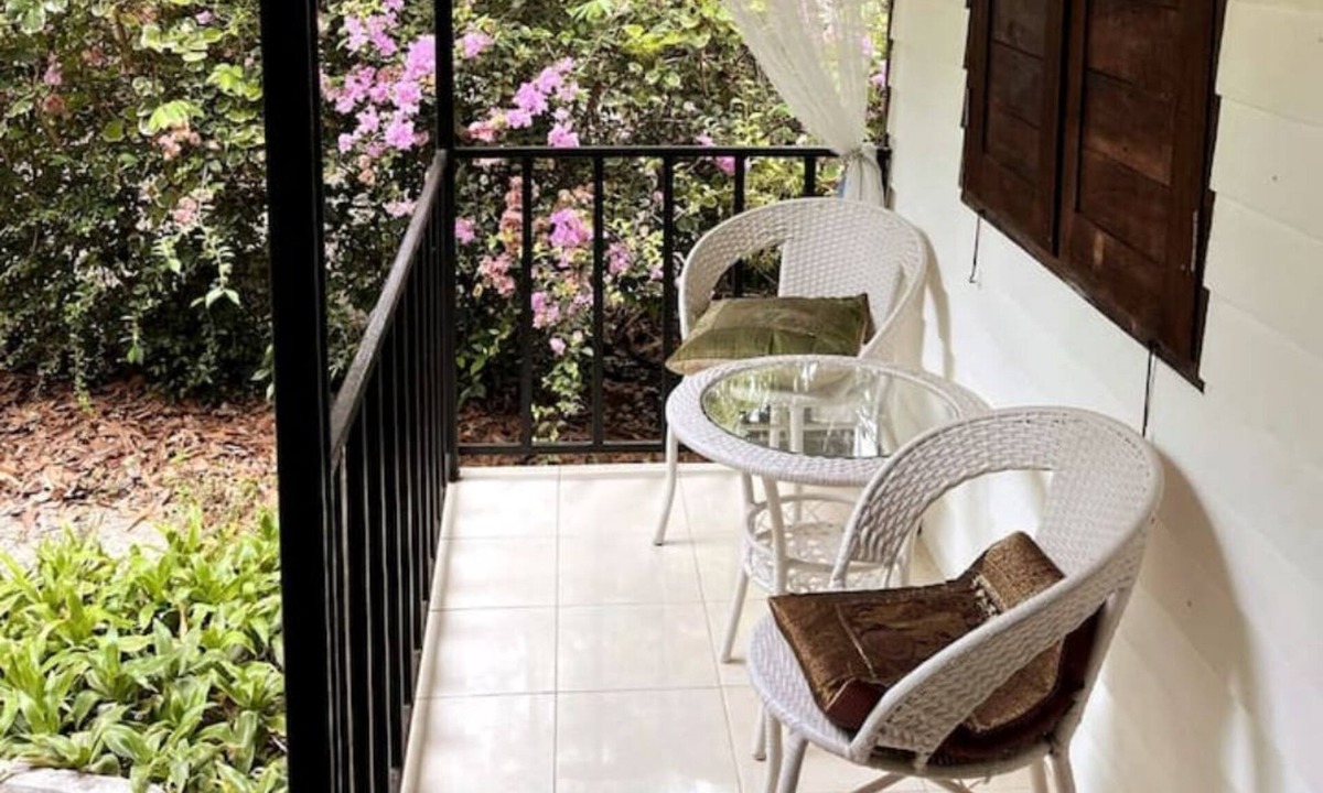 Baan Tai House | Chestnuts Lodge