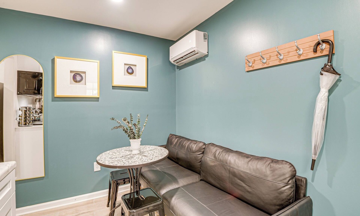 Cheverly Apartment | Cheverly Apartment - 4 Mi to Commanders Field!