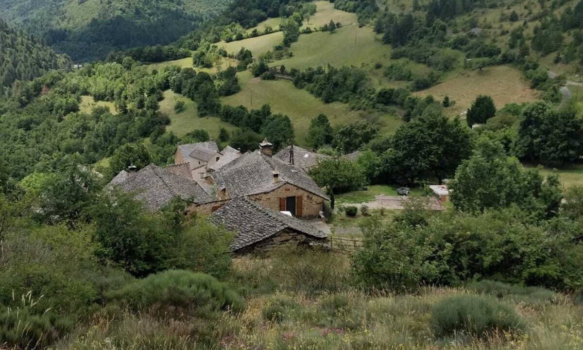 Ispagnac House | Chez Annaïk, 17th century farmhouse, an exceptional view of the Causse Méjean