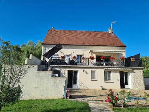 Bourg-et-Comin Apartment | Chez Jaja et Phiphi