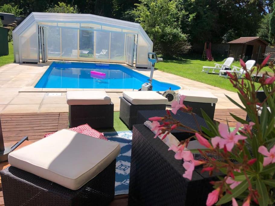 Saint-Martin-d'Ablois Apartment | Chez Lilly & Cie 10 à 12 personnes avec sauna et piscine