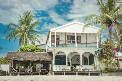 Madirokely Hotel | Chez Senga
