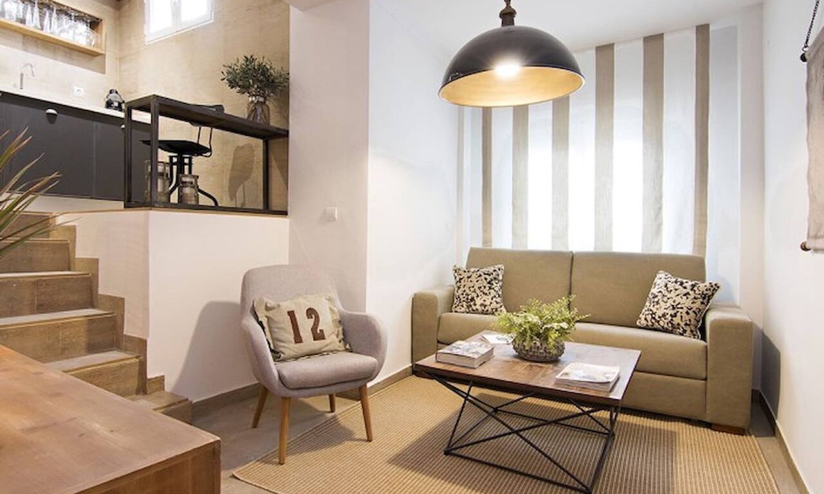 Central District Apartment | Chezmoihomes Cathedral Apartment 1BR