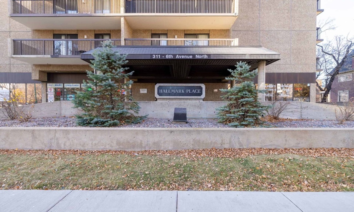 Saskatoon Downtown Apartment | Chic 2-bedroom apartment with fitness room and AC in vibrant Saskatoon
