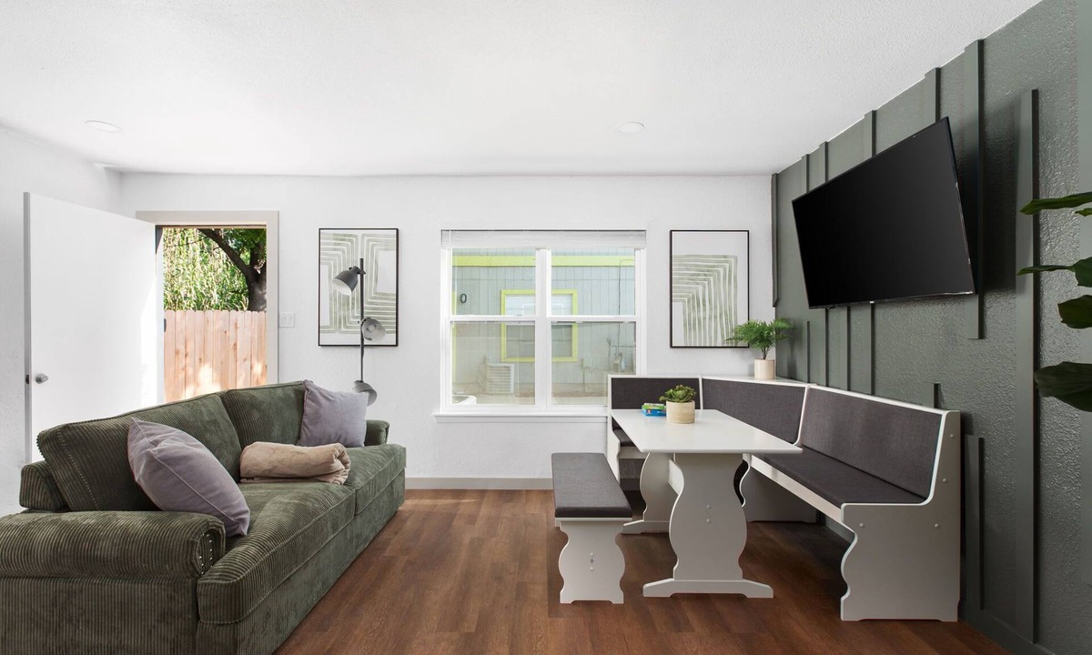 South Lamar Apartment | Chic 2BR Escape Sleeps 8 w Private Patio
