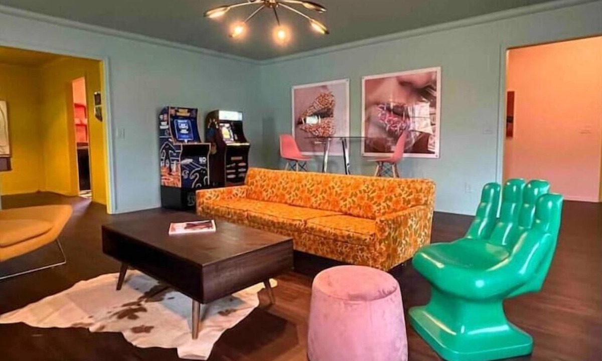 Lincoln Terrace House | Chic 50s Time Capsule Downtown/OU Med/OK Capitol