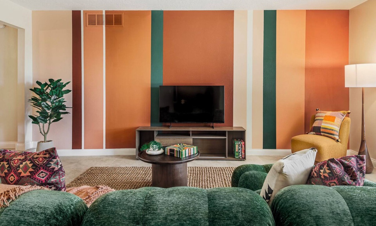 Northeast Heights House | Chic 5BR Boho Retreat w/ Games & Outdoor Movies!
