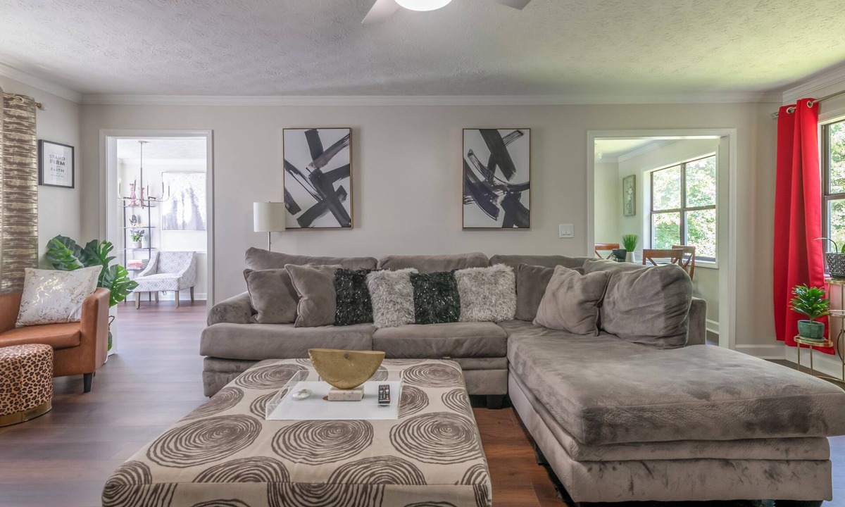 Clarkdale House | Chic and comfortable…ATL Family Friendly