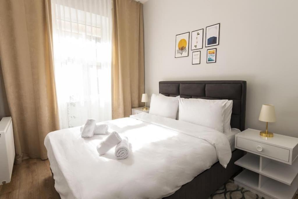 Beyoglu Apartment | Chic and Convenient Apartment Surrounded in Beyoglu