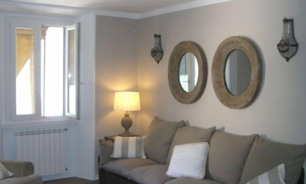Cernobbio Apartment | Chic Apartment - 2 Minutes Walk from the Lake and Villa D'Este