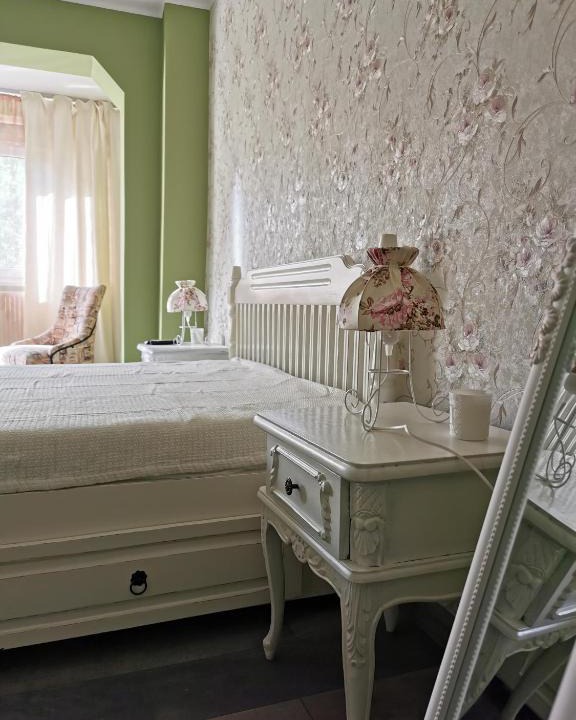 Braila Apartment | Chic Apartment