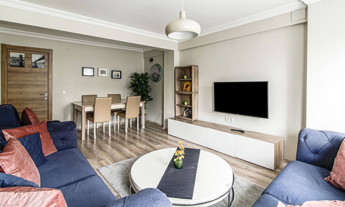 Cumhuriyet Apartment | Chic, Central Flat Near City's and Metro in Sisli