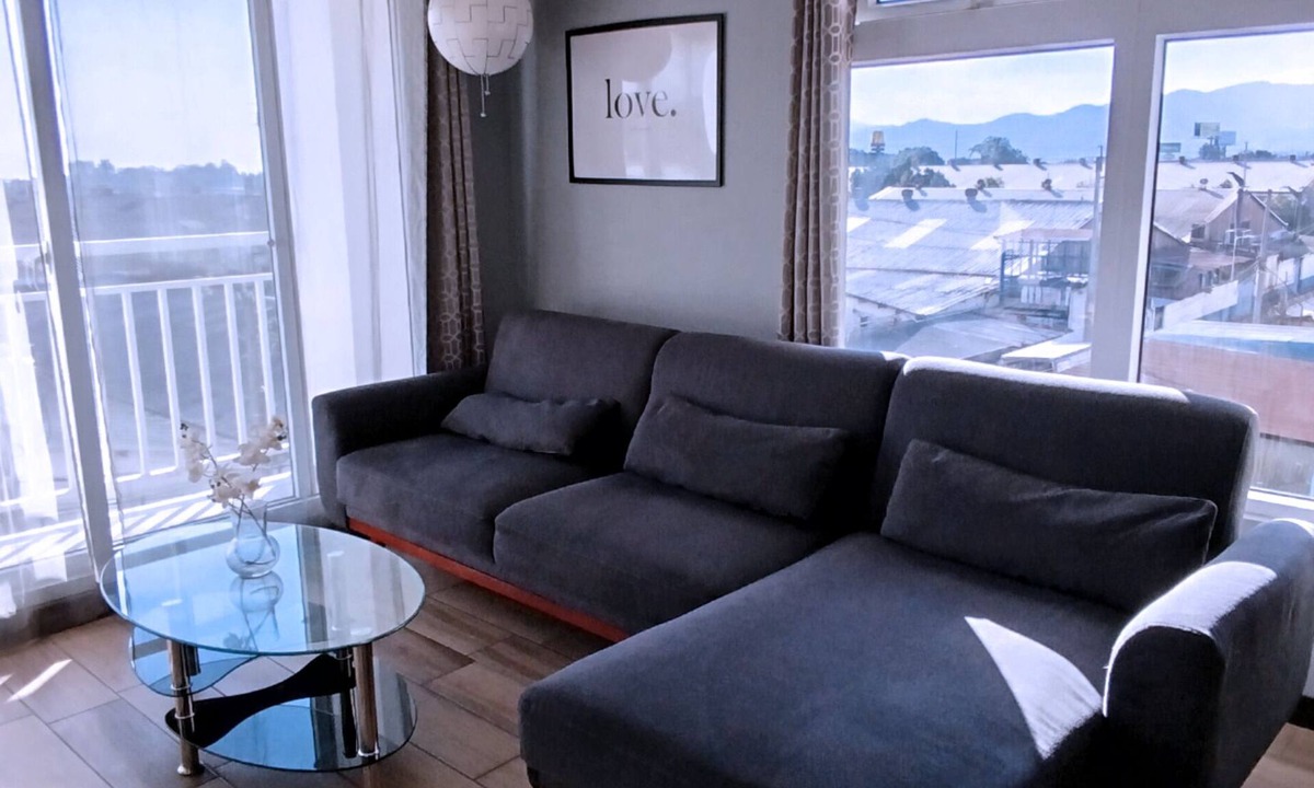 Zona 12 Apartment | CHIC & COMFORTABLE STAY – CLOSE TO AIRPORT