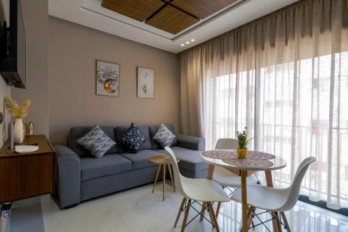 L'Ocean Apartment | Chic Comfort Apartment - Rabat Center - Free Parking & AirC & Internet