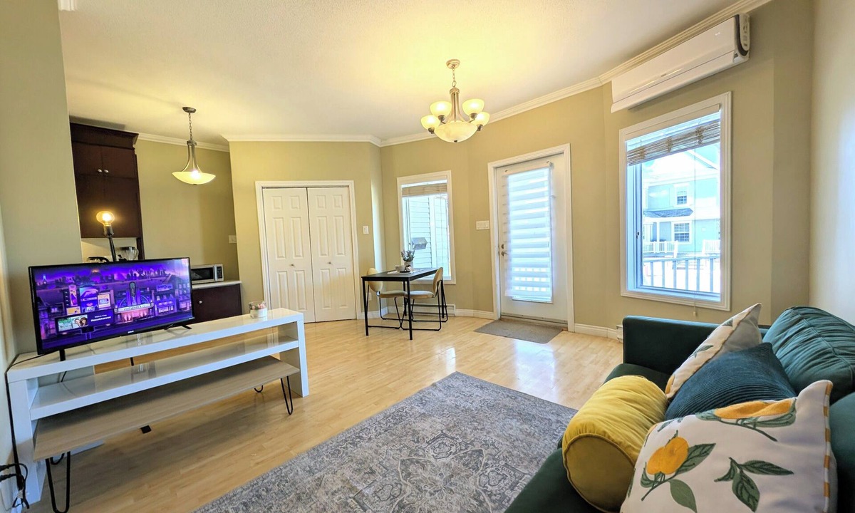 Campbellton Condo | Chic Downtown Campbellton Stay + Kitchen