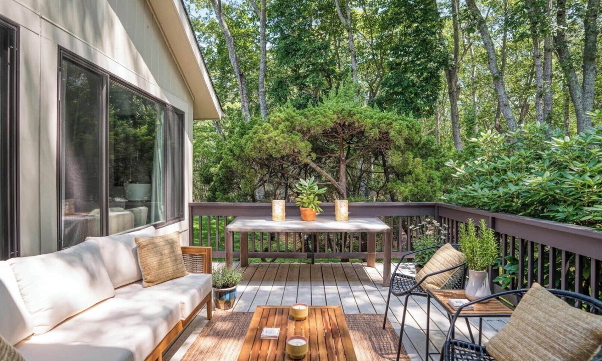 Northwest Harbor House | Chic East Hampton Hideaway with Deck, Community Pool & Tennis