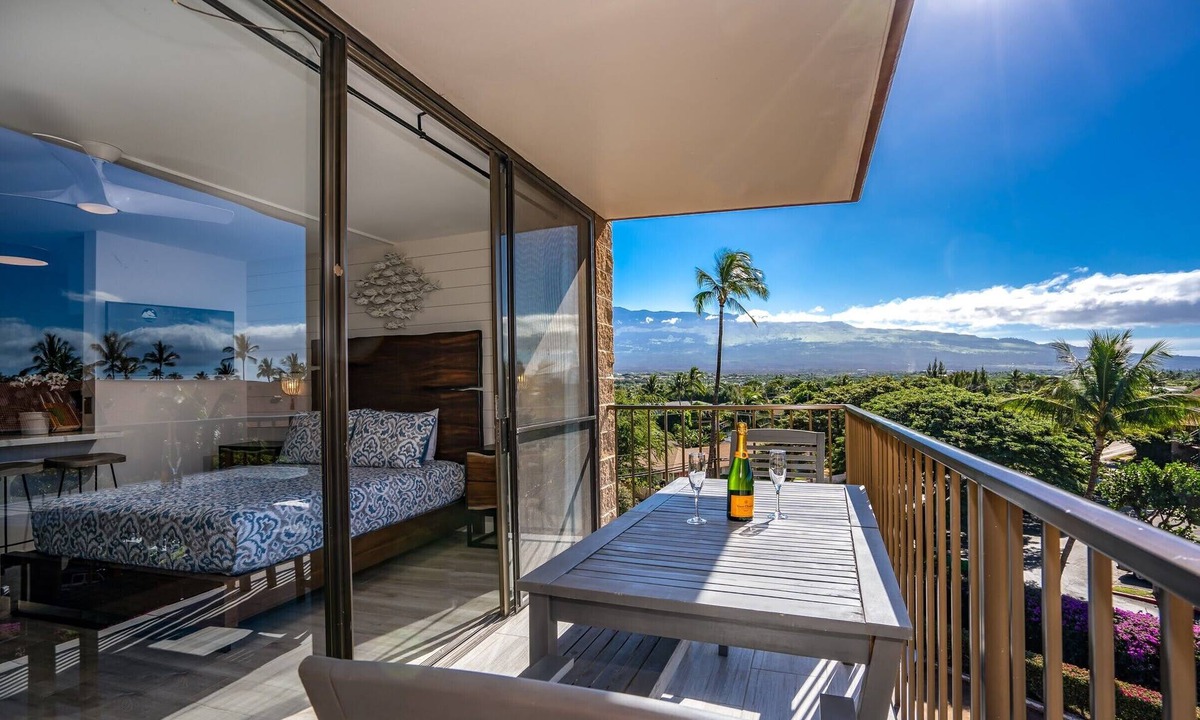 Kihei Condo | Chic & Elegant Oceanfront Vistas