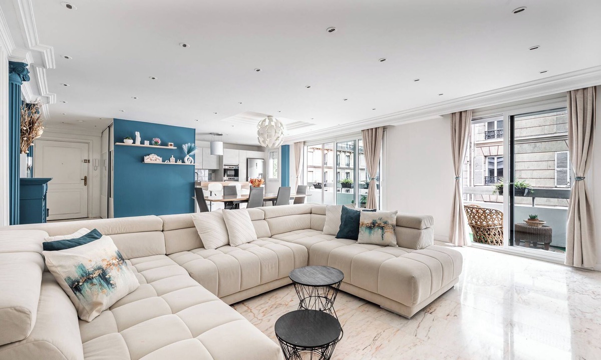 Saint-Lambert Apartment | Chic! High-end flat & Parking, near metro station