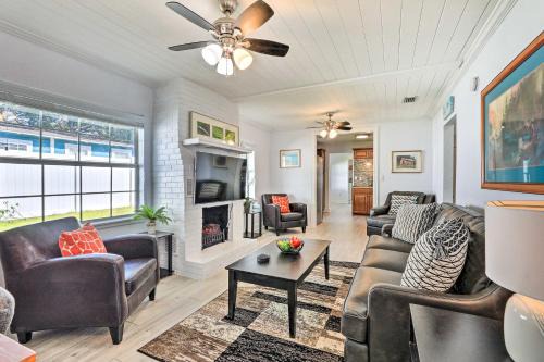 Mount Dora House | Chic Home w/Fire Pit & Patio, Walk to Lake!