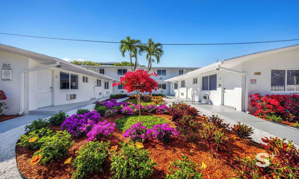 North Miami Apartment | Chic Miami Studio | Gym, BBQ, Free Parking