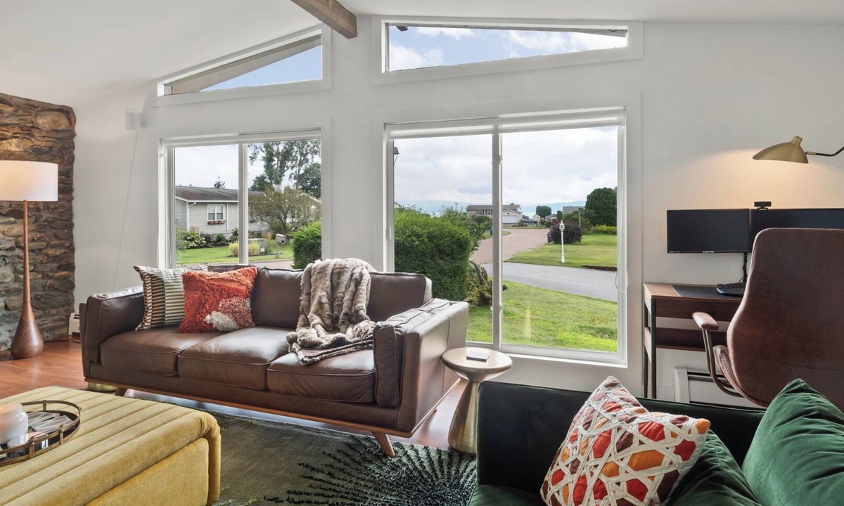 Malletts Bay House | Chic Mid-Century Modern Retreat: Steps from Beach & Bike Path
