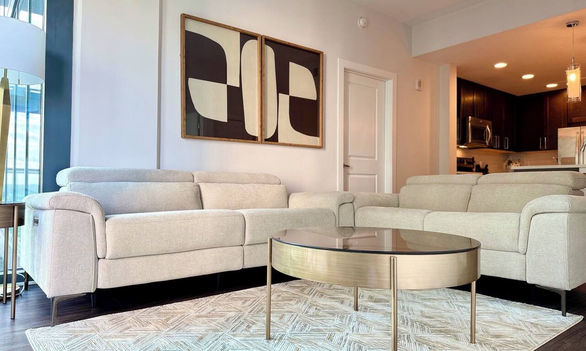 North Buckhead Apartment | Chic & Modern 2BR Apartment in the Heart of Buckhead – Walk to Dining & Shops!