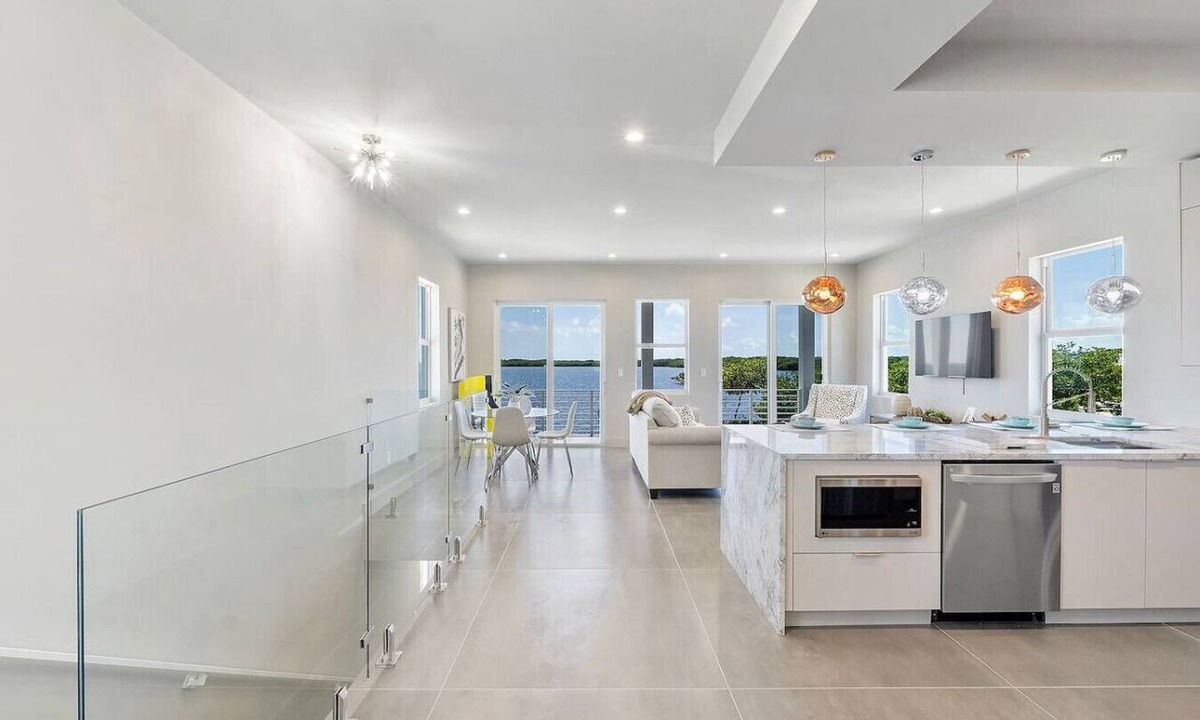 Paradise Point House | Chic Ocean Hideaway with Grill