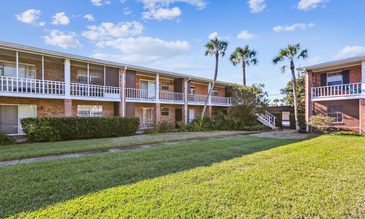 St. Augustine Condo | Chic Quarters; 15 min to Downtown!