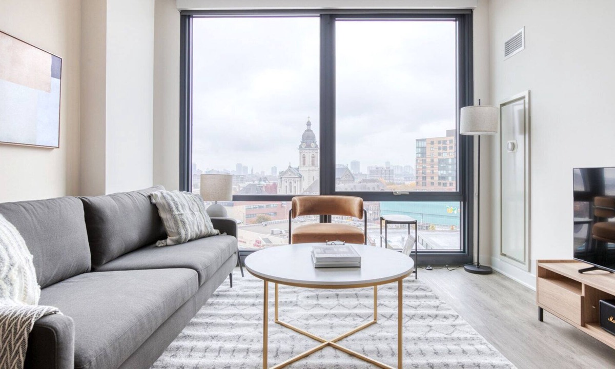 River West Apartment | Chic River West 1BR w/ Lounge, Roof & Gym, nr L, by Blueground