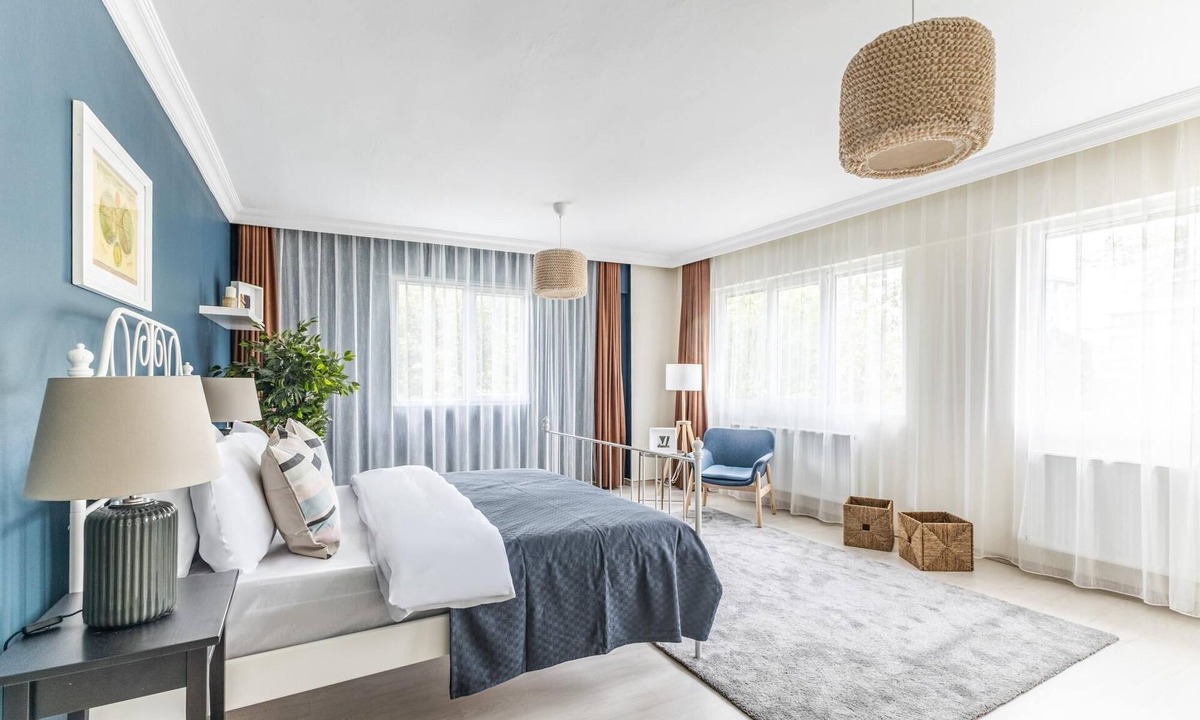 Bostanci Apartment | Chic Sea View Flat on Bagdat Avenue in Bostanci