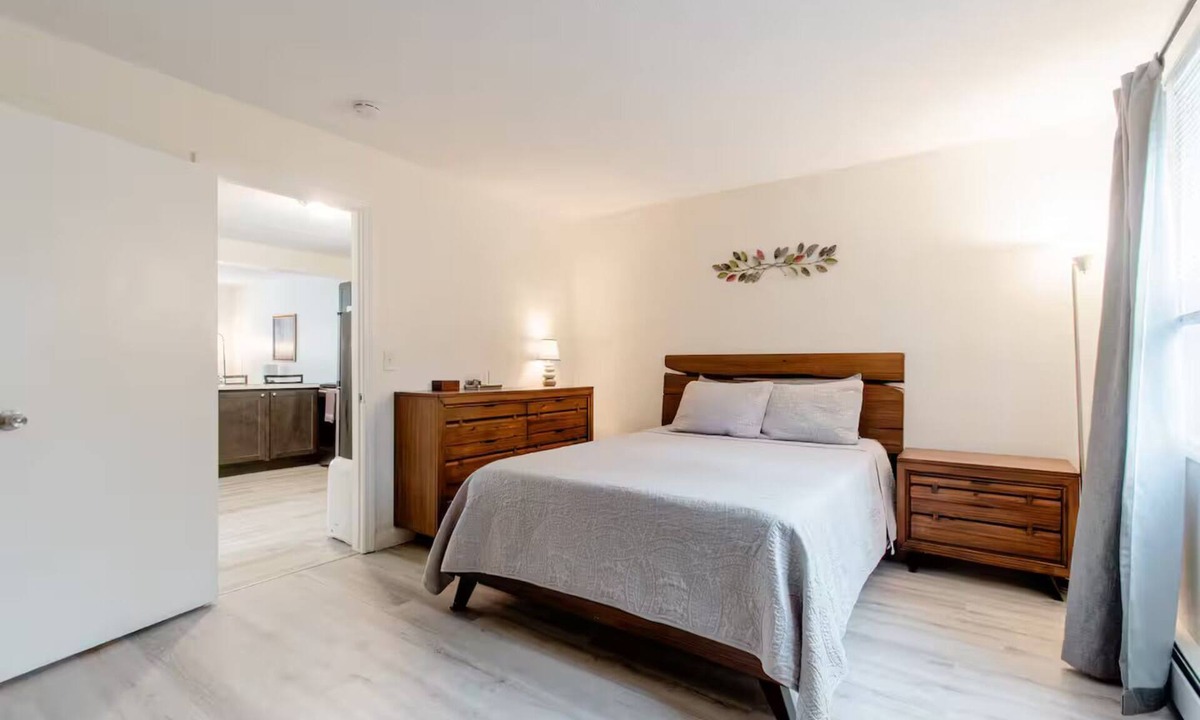 New Britain Apartment | Chic Suite with Recliner - Webster Hill Suite 1W