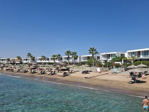 Gastria Apartment | Chic Sunset Apartment with Terrace