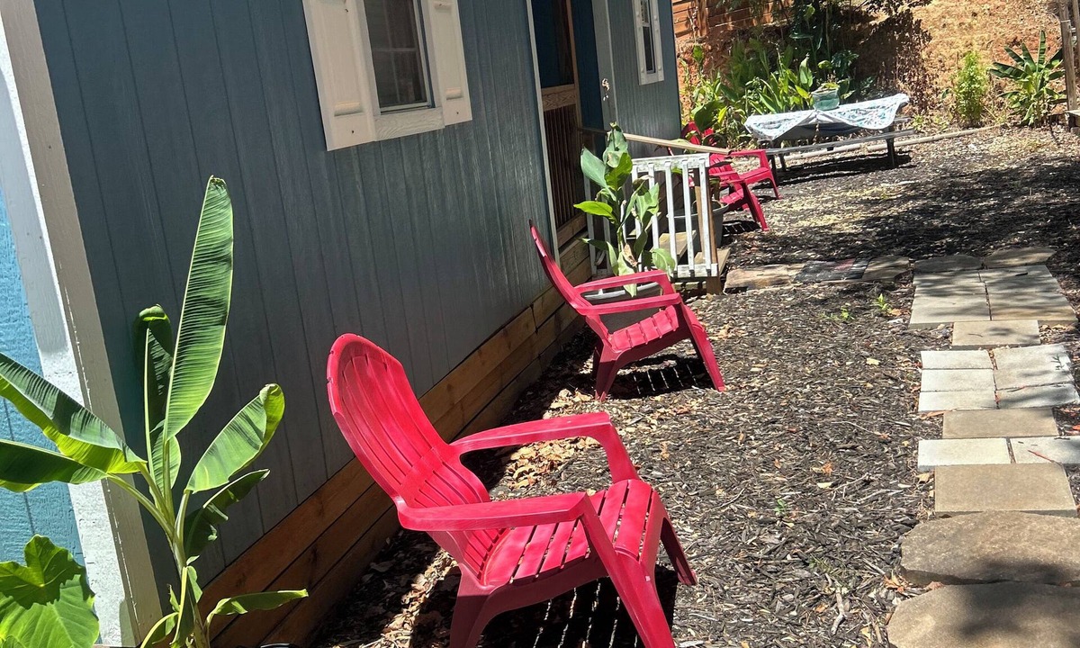 Riverdale Apartment | Chic tiny house with 2 bedrooms and 2 bathrooms. Perfect for an overnight stay.