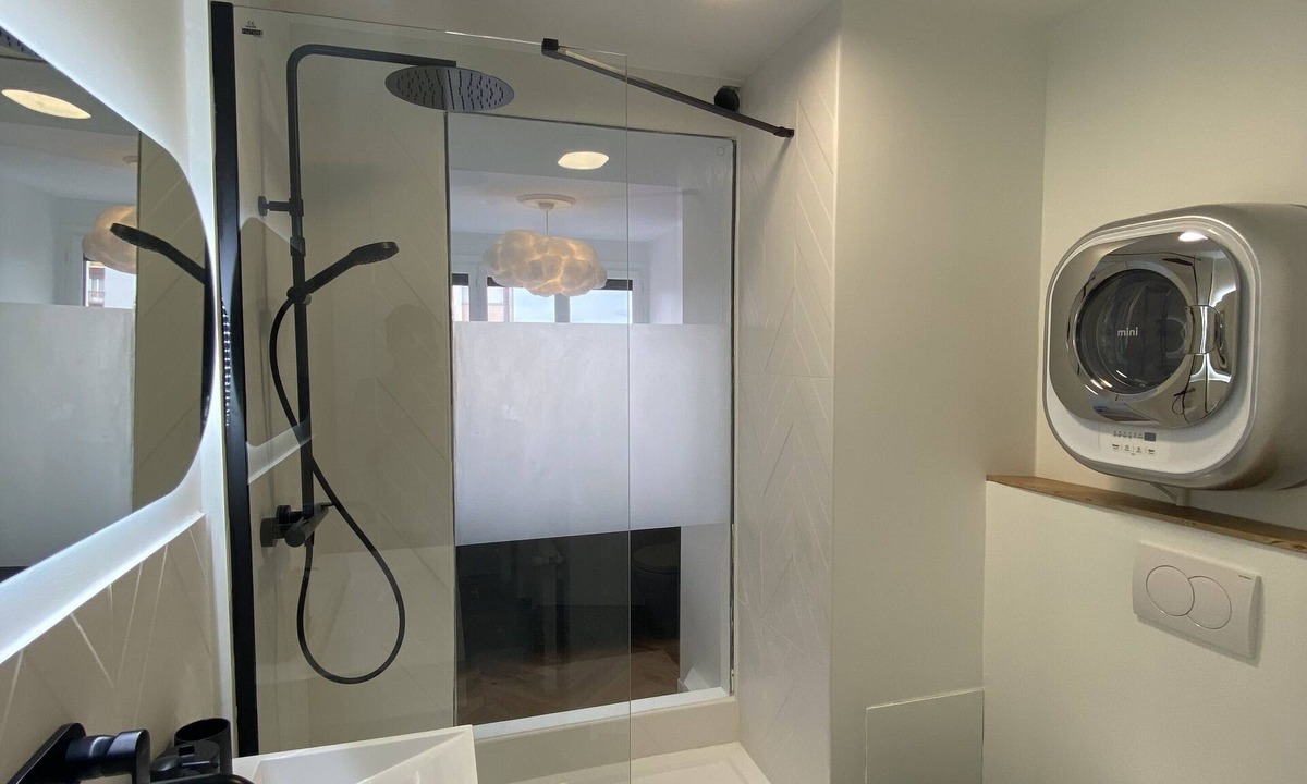 Clermont-Ferrand Apartment | Chic & View