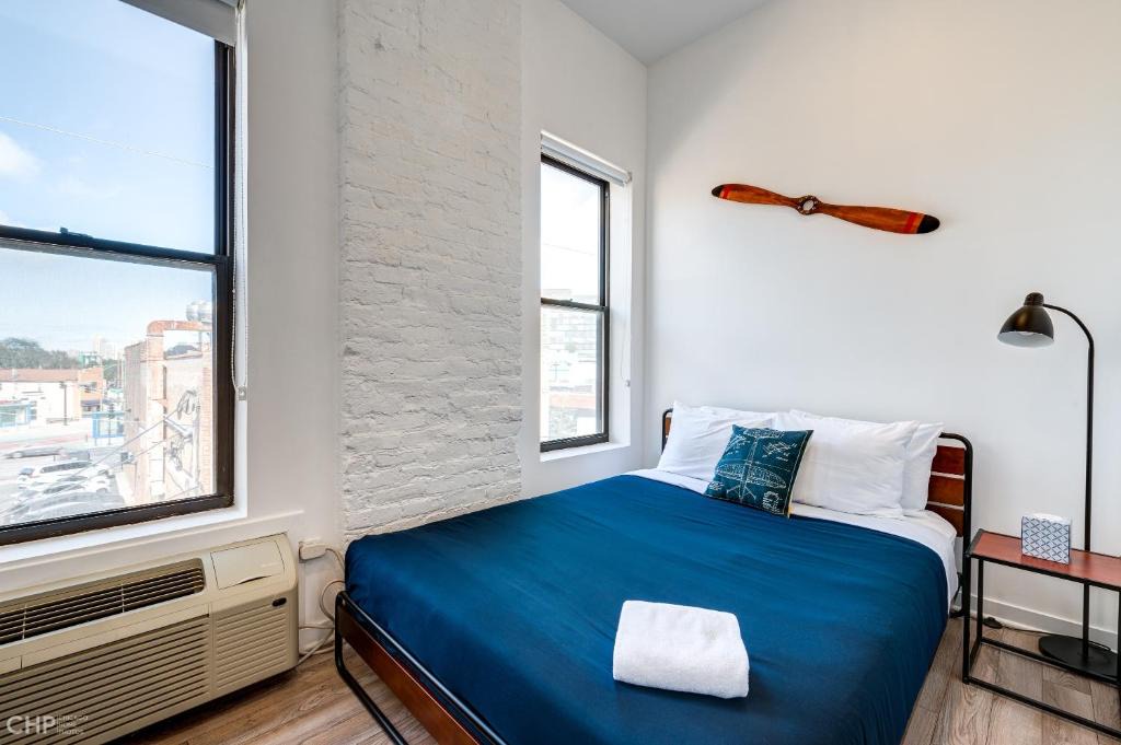 River West Hotel | Chicago Third Floor Studio by 747 Lofts