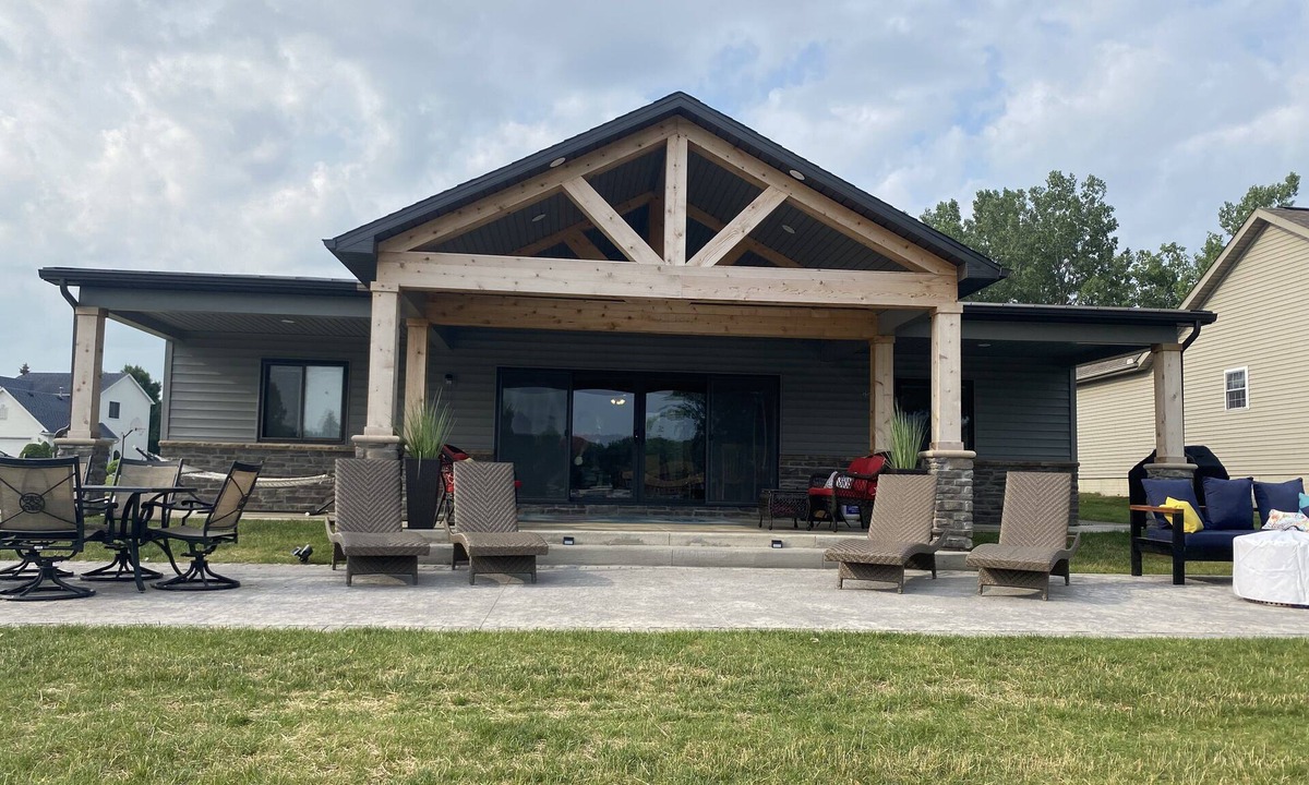 Coldwater Cottage | Chillaxin ~ Beautiful Lakefront Home on Coldwater Lake
