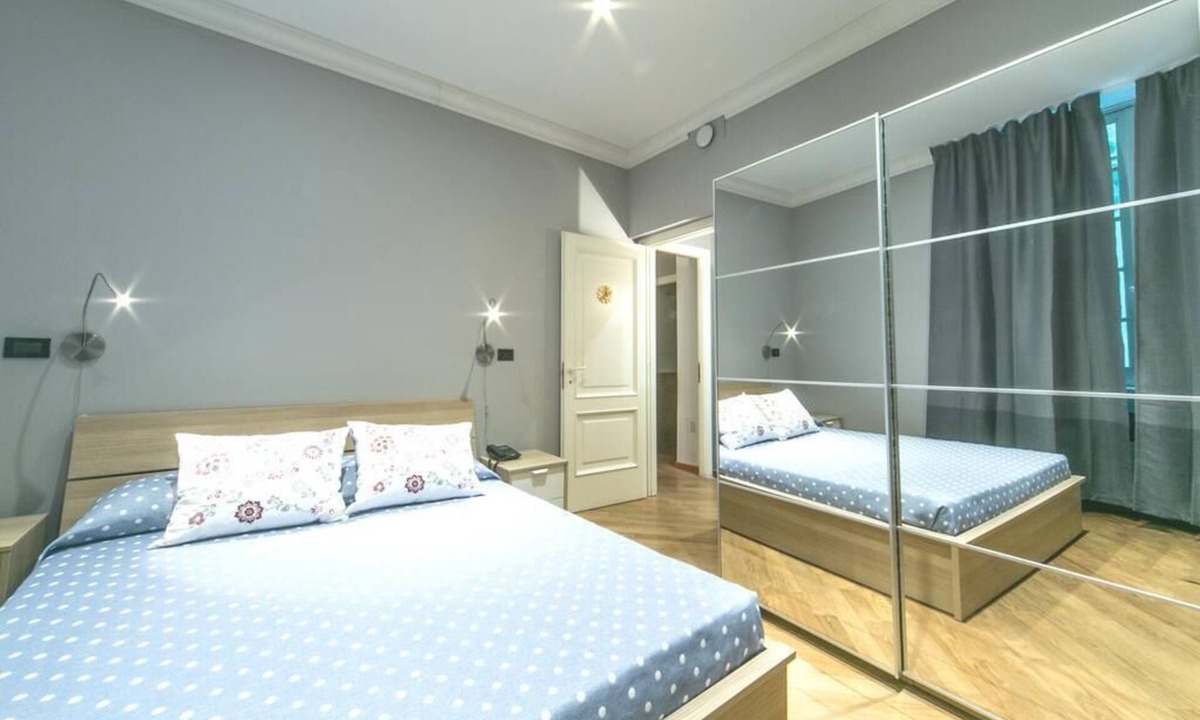 San Vincenzo Apartment | Chiossone, classic double room with bathroom