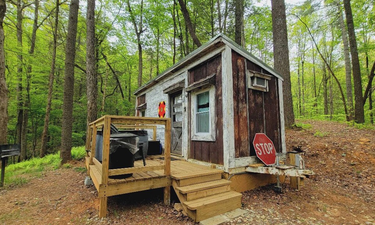 Suches Cottage | Chipmunk Chalet Tinyhome, nestled in the Chattahoochee National Forest w/hot tub