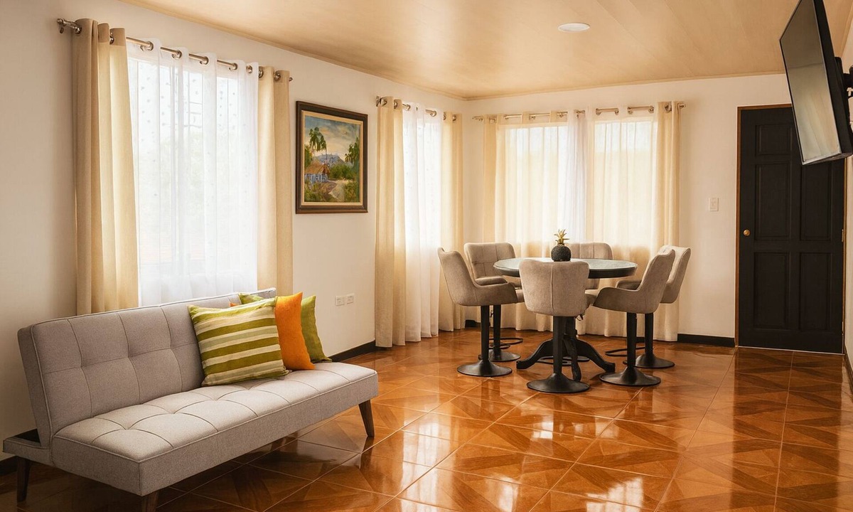 San Isidro de El General Apartment | Chirripó Views : High Speed Wi-Fi : Terrace Apartment with 24/7 Security