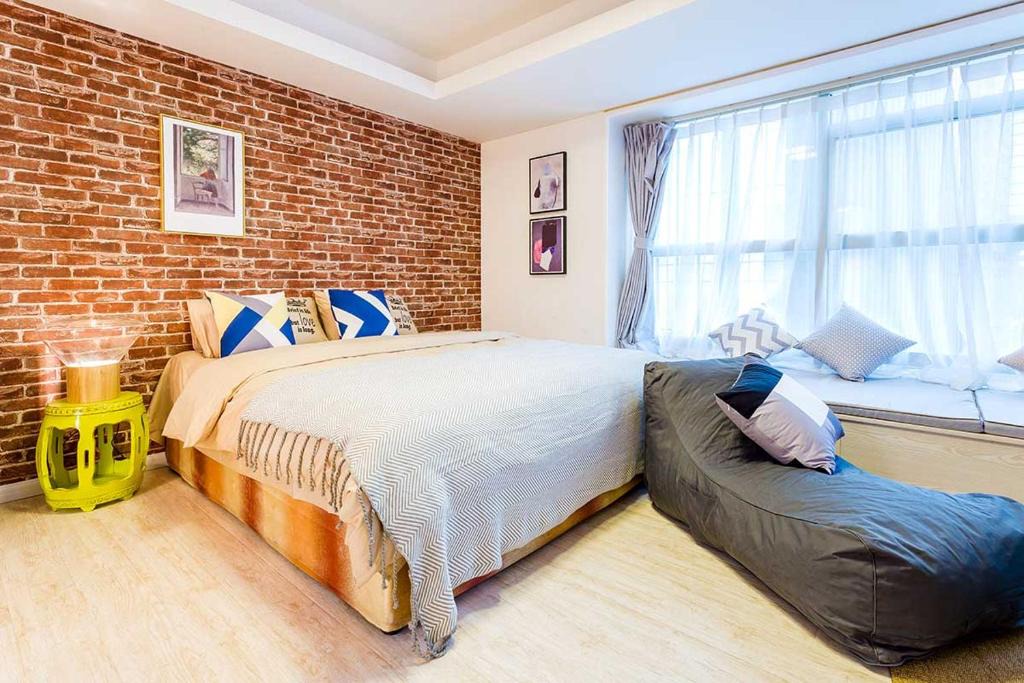 Jeifangbei Central Business District Apartment | ChongQing Yuzhong·Wusi Road· Locals Apartment 00141080
