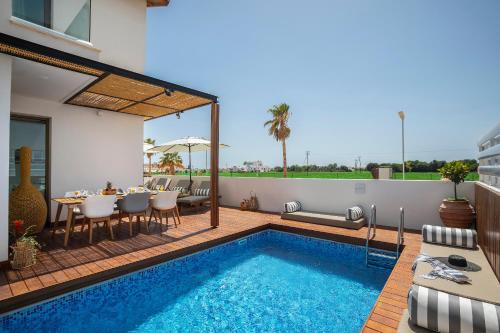 Paralimni Villa | Chris Le Mare Luxury Villa