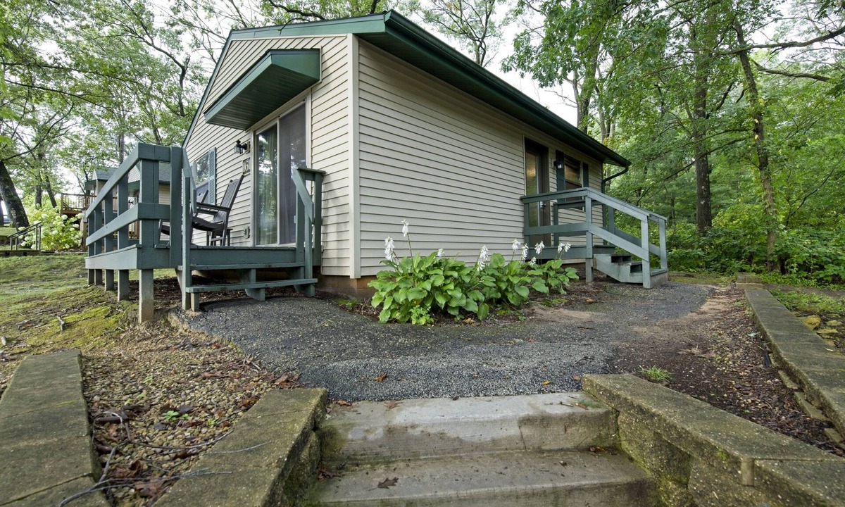 Wisconsin Dells Cottage | Christmas Mountain Village, Wisconsin Dells, 2 Bedroom Cottage