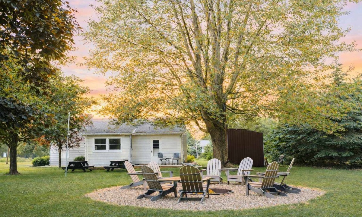 Benton Harbor Hostel | Christmas Tree Farm - Evergreen Escape