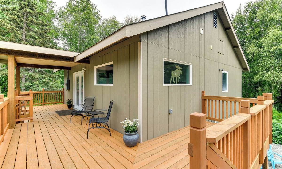 Anchorage Cottage | 'chugiak Moose Cottage' Near Chugach State Park!