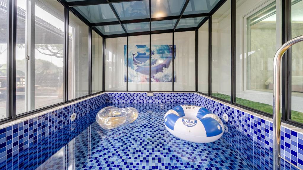Chuncheon House | Chuncheon Poolhouse Epop