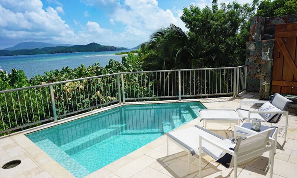 Estate Saint Quaco and Zimmerman Villa | Ciboney - Beachfront, with private pool, A/C, Family Friendly!
