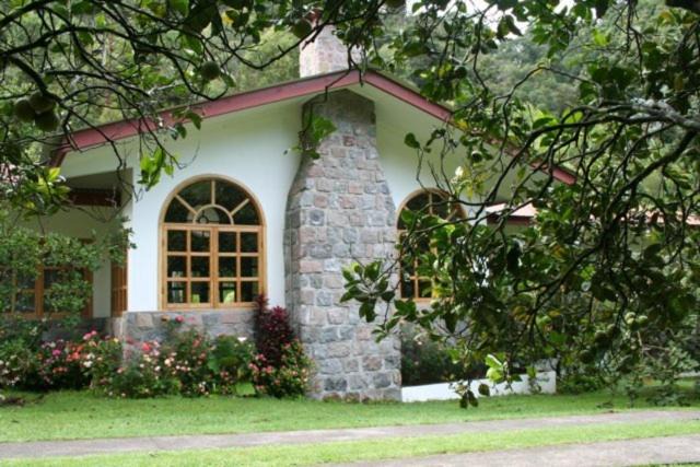 Paso Ancho Bed & Breakfast | Cielito Sur Bed & Breakfast Inn